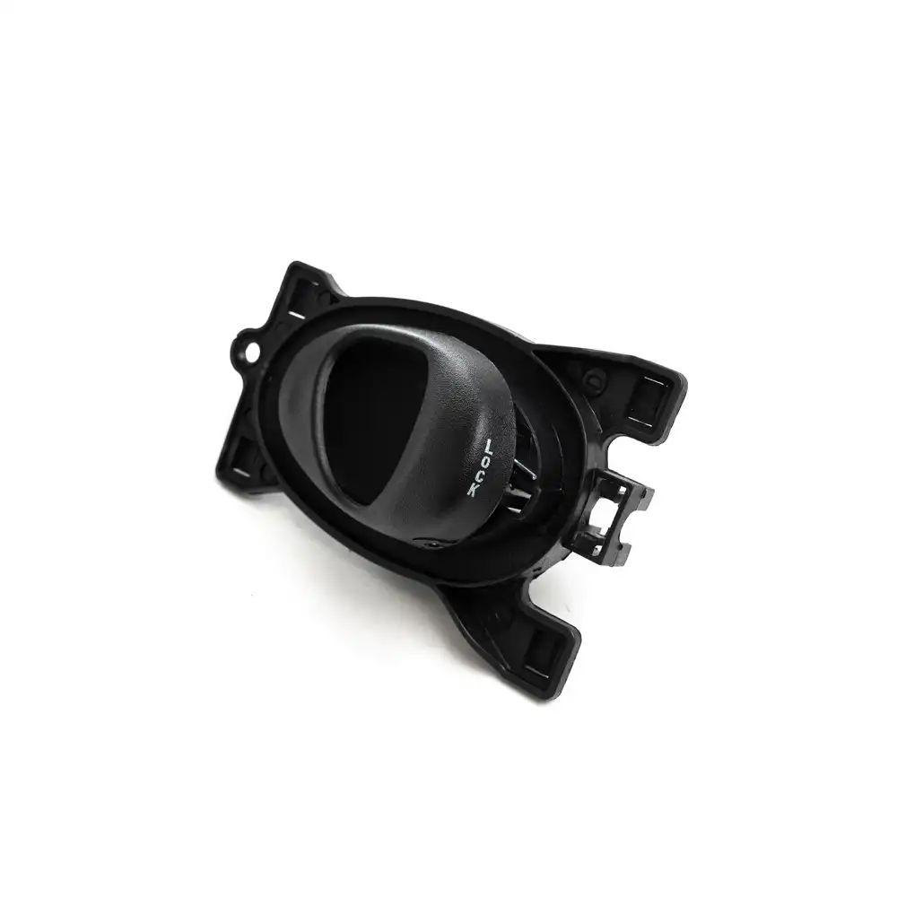 MACANETA INT CELTA 00/06 DIANT/TRAS DIR 2/4P PRETA