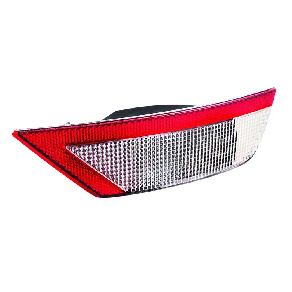 SINAL PARACHOQUE TRAS FOCUS HATCH 09/ DIR