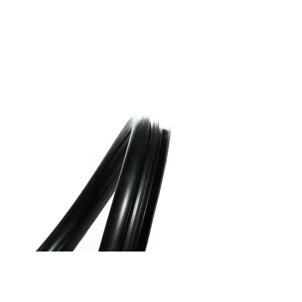 BORRACHA VIGIA SAVEIRO 1982 A 1997 S/FRISO DA TAMPA DO PORTA