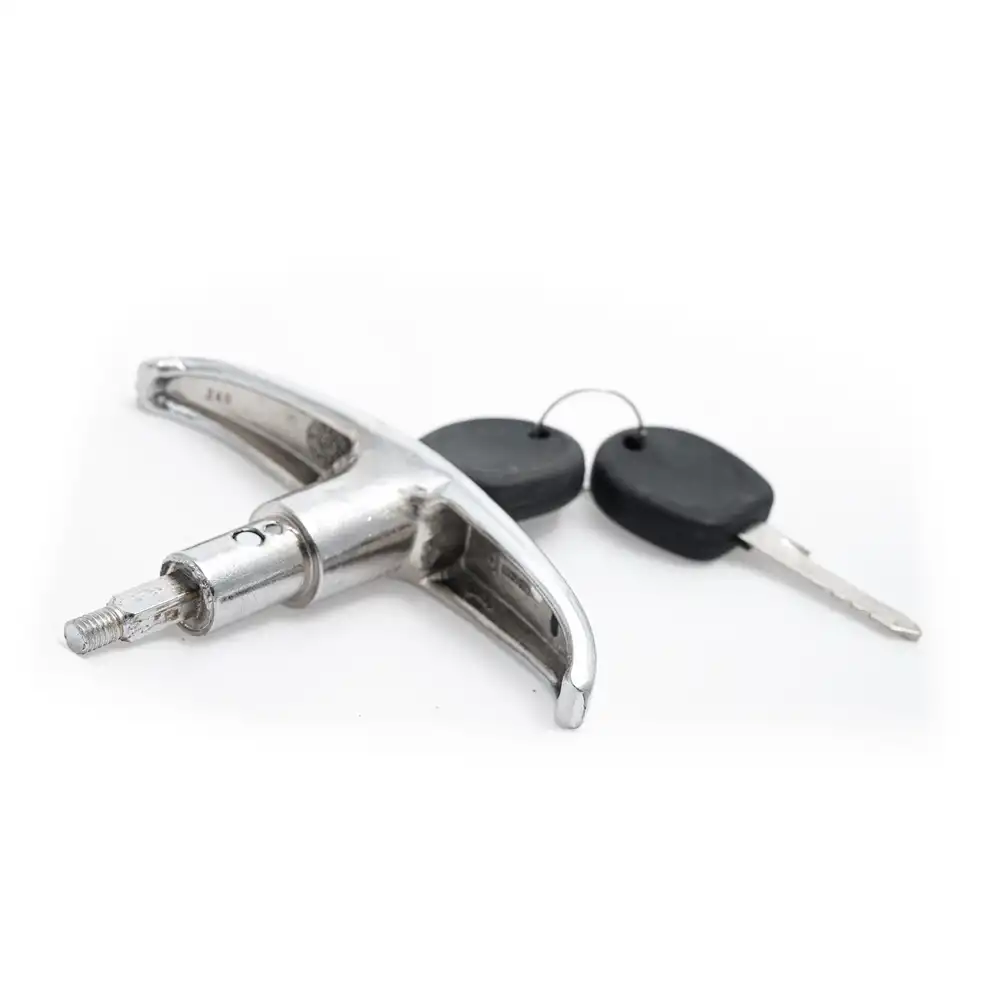 MACANETA TAMPA TRAS KOMBI CLIPPER CROMADA