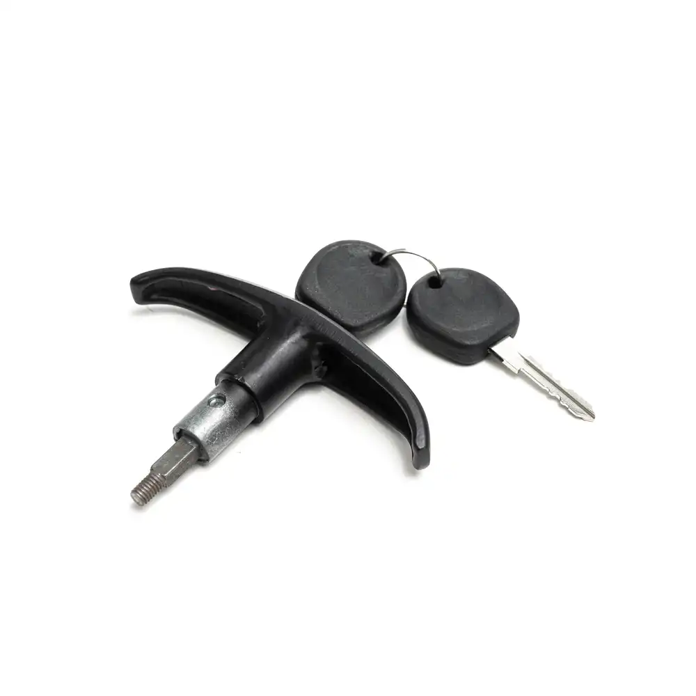 MACANETA TAMPA TRAS KOMBI CLIPPER PRETA