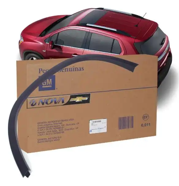 MOLDURA PARALAMA TRACKER 2014 A 2016