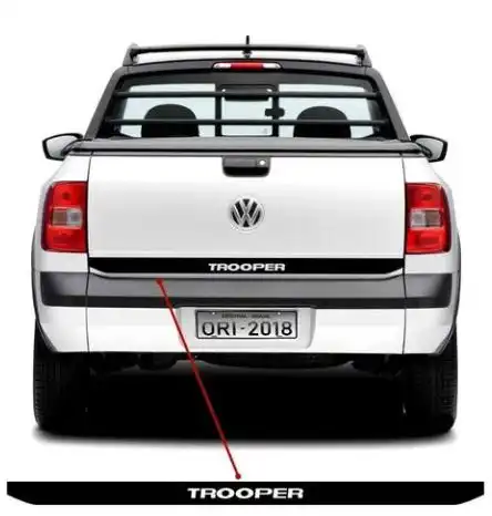 FAIXA TAMPA TRAS SAVEIRO CROSS GV VI VII PRETA