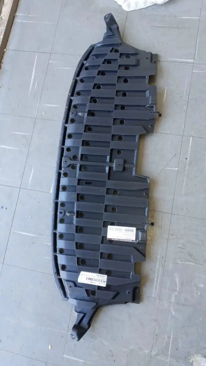 DEFLETOR RADIADOR TOYOTA COROLLA 15/17