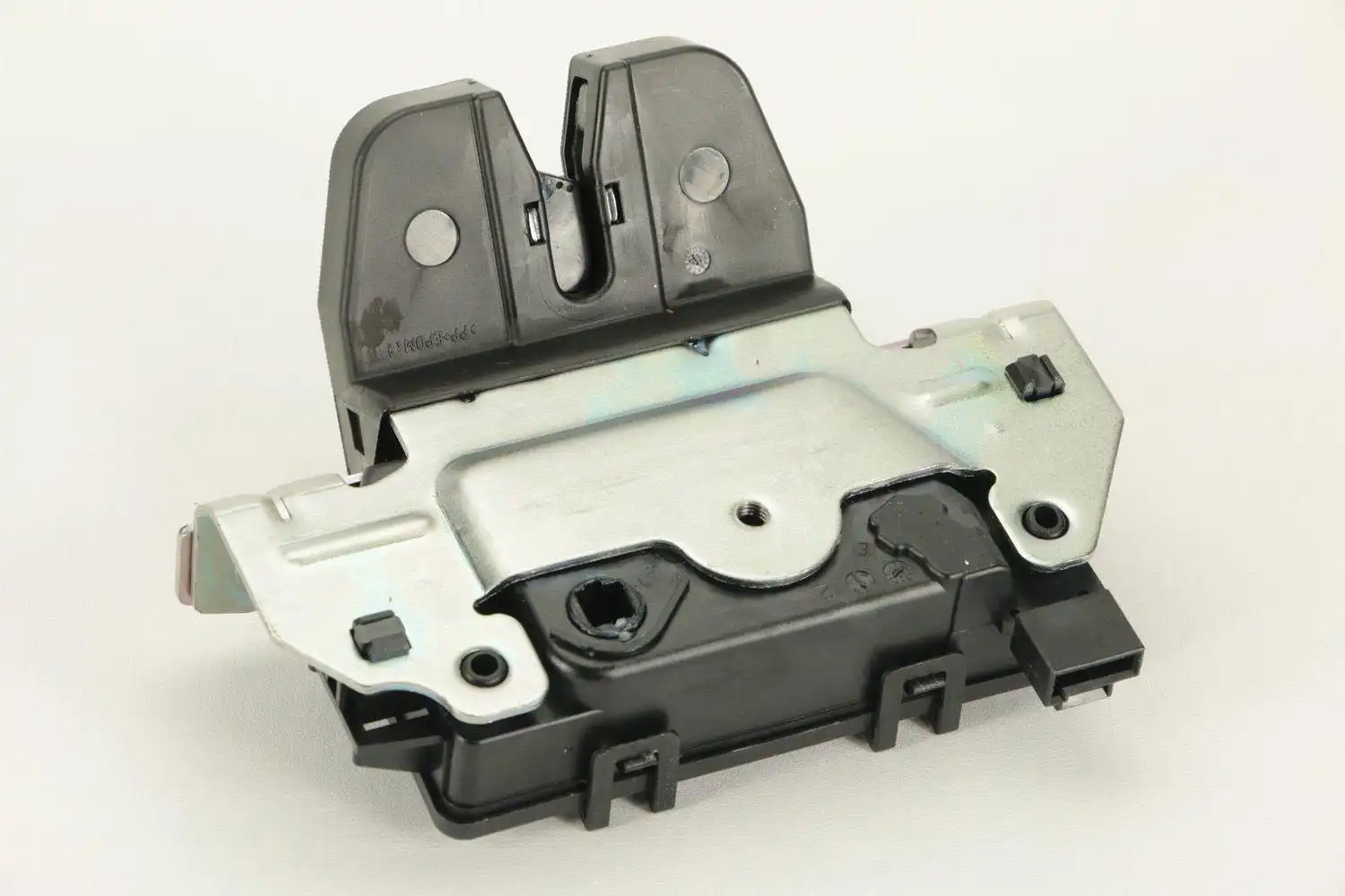 FECHADURA PORTA MALAS VECTRA 06/11 SEDAN