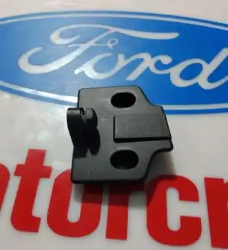 BATENTE TAMPA TRAS ECOSPORT COM ROSCA