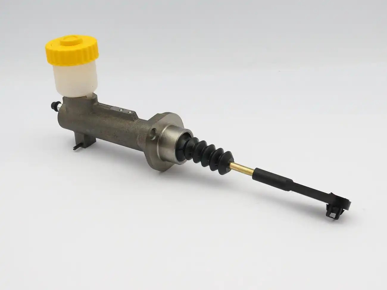 CILINDRO PEDAL EMBREAGEM S-10 2.4 2001 A 2011 C/RESERVATORIO