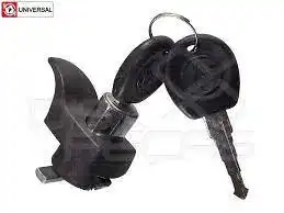 MACANETA TAMPA TRAS KOMBI 98/ PRETO (MALA)