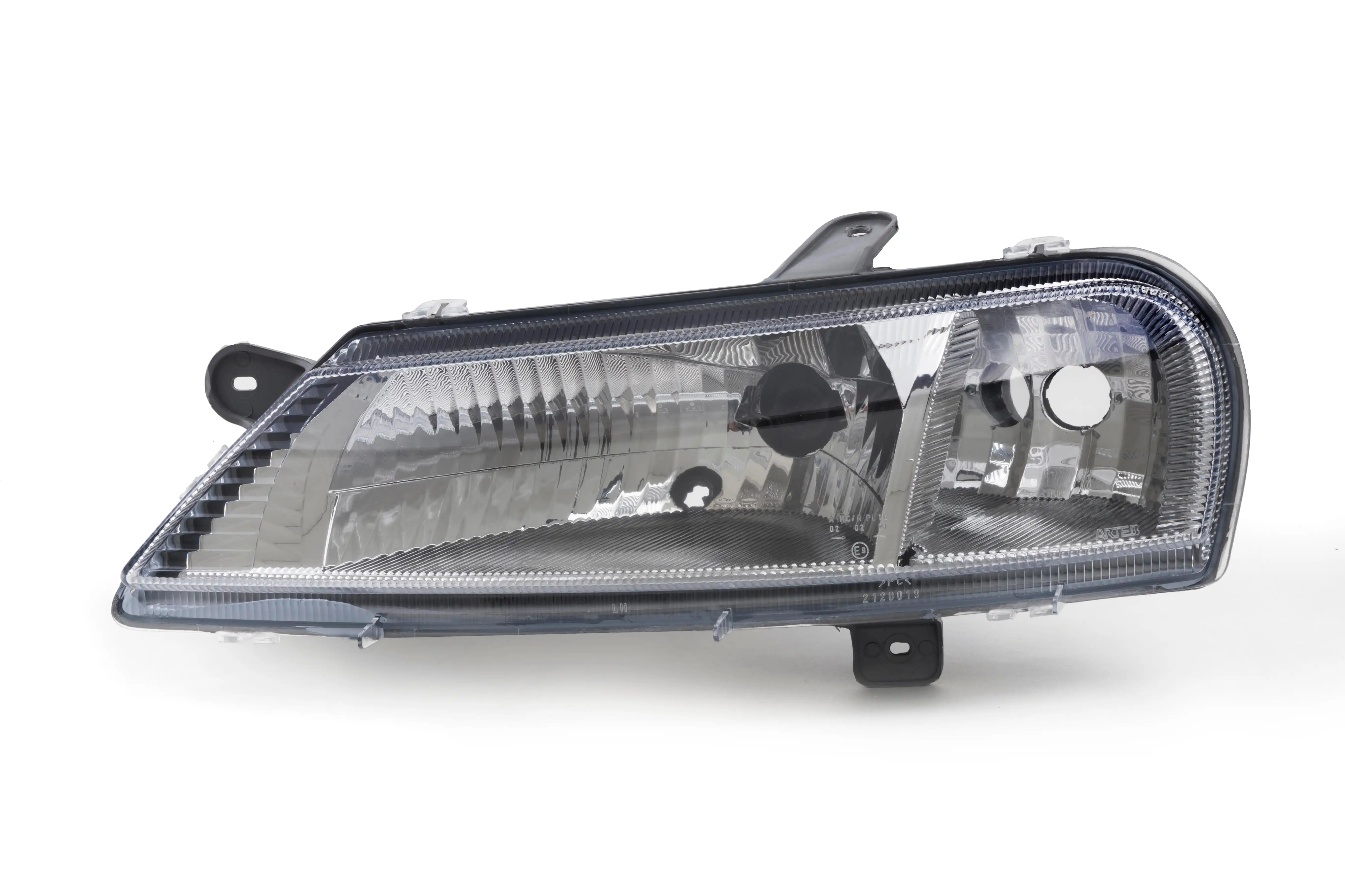 FAROL CELTA 2001 A 2005 ESQUERDO