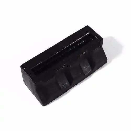 BATENTE TAMPA TRAS CORSA PICK UP  S-10 96/ MONTANA  (BORRACH