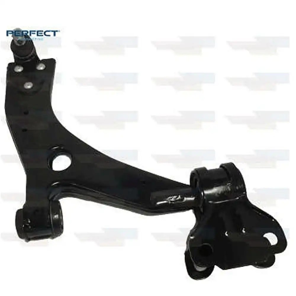 BANDEJA DIANTEIRA FOCUS 2013 A 2018 DIREITA COM PIVO