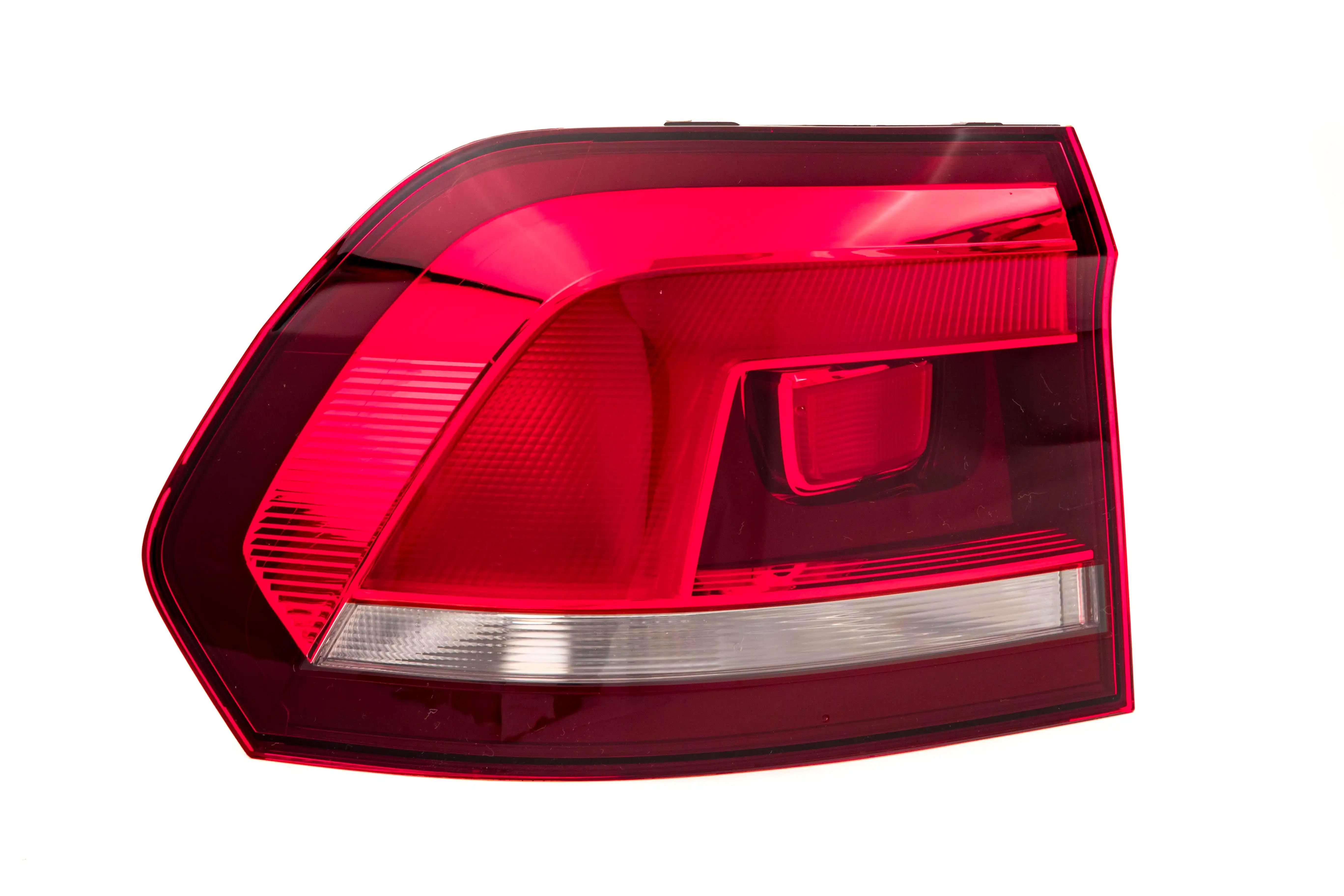 SINAL TRAS FOX 15/18 ESQ CANTO (BORDA PRETA)