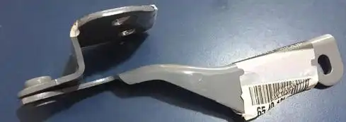 DOBRADICA CAPO DIANT RENAULT KWID 18/19 ESQ