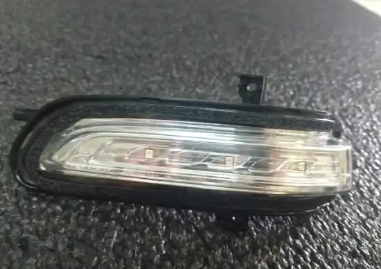 SINAL ESPELHO TRACKER 2018/ ESQ CRISTAL