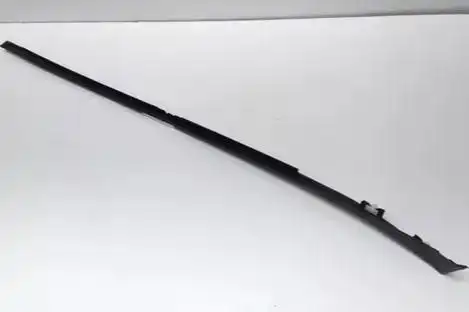 MOLDURA PARABRISA CRUZE 2017 A 2023 DIR