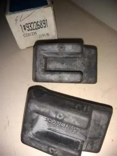 BATENTE PORTA MALAS VECTRA 94/96 (LAT CARROC)