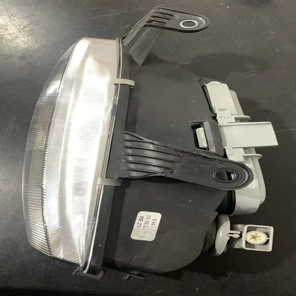 FAROL FIAT PALIO 99/00 C/AUXILIAR STRADA ESQ