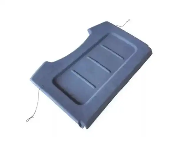 TAMPA PORTA MALAS SANDERO 2002 A 2013