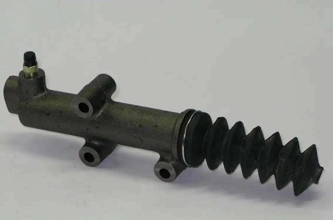 CILINDRO AUXILIAR EMBREAGEM W 7.100/8.100/8.140 /00 - 12.140