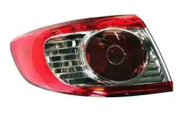 SINAL TRAS HYUNDAI SANTA FE 2011 EM DIANTE CANTO ESQ