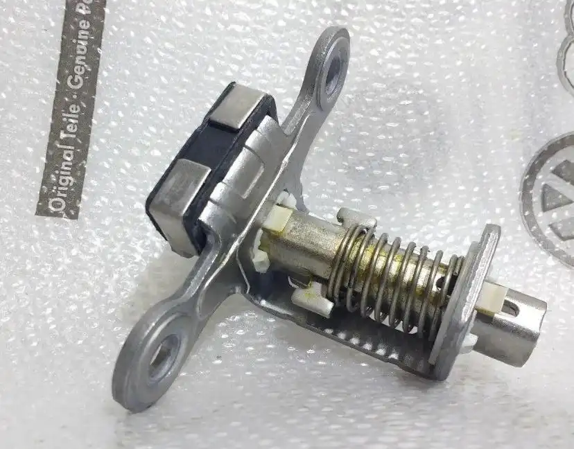 FECHADURA TAMPA TRAS AMAROK DIR/ESQ