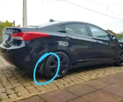 ACABAMENTO PROTETOR PARALAMA HYUNDAI ELANTRA TRAS ESQ INF