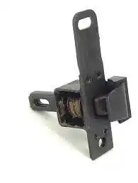 FECHADURA TAMPA TRAS S-10 2003/ (TRINCO LATERAL)DIR