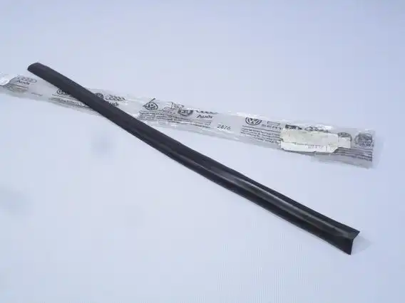 FRISO TETO SAVEIRO 97/ DIR