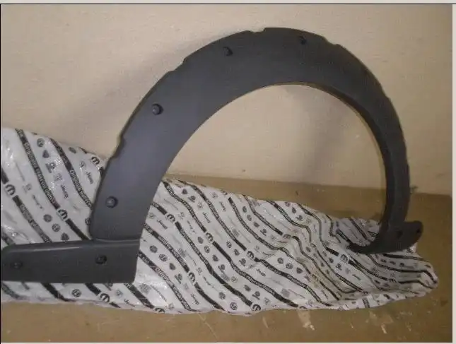 MOLDURA PARALAMA FIAT STRADA WORKING 08/13 DIANT DIR